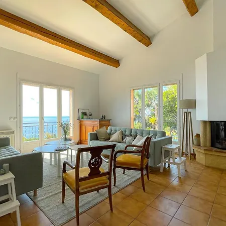 Villa Sea-view For 11 Guests With A Heated Infinity Pool *