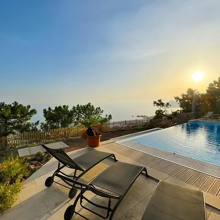 Villa Sea-view For 11 Guests With A Heated Infinity Pool *