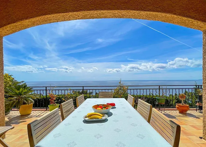 Sea-view For 11 Guests With A Heated Infinity Pool 빌라 *